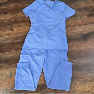 Infinity by Cherokee Medium Scrub Set